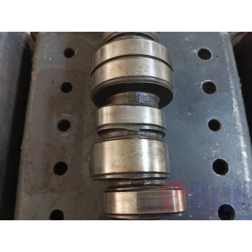 Распредвал Scania PDE под полировку (138)-13