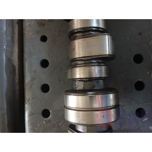 Распредвал Scania PDE под полировку (138)-8