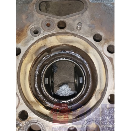 Блок цилиндров двигателя Scania 4 PDE (539)-44