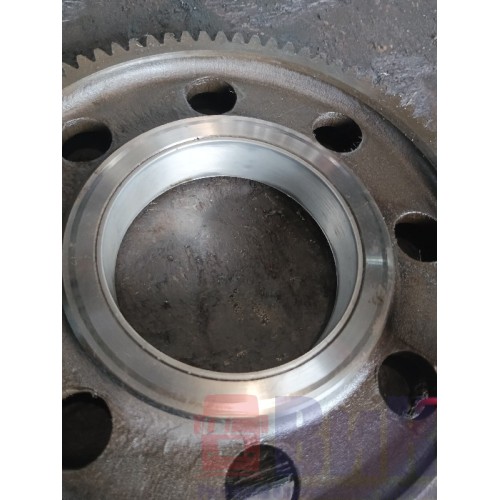 Шестерня ГРМ промежуточная Volvo D12D (528)-3