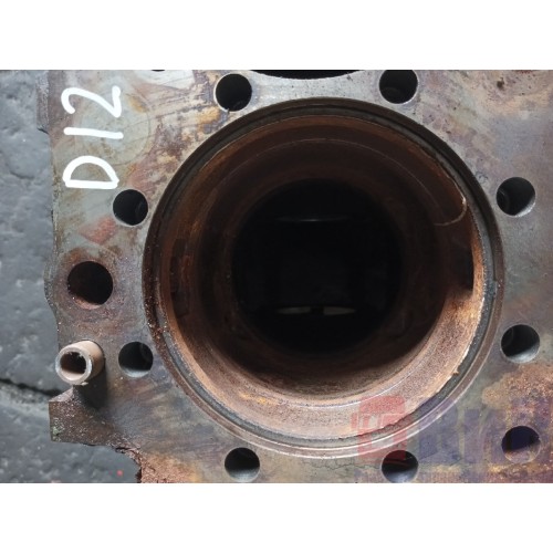 Блок цилиндров двигателя Volvo D12D (500)-38