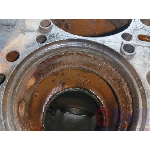 Блок цилиндров двигателя MAN D2866 LF32 410 л.с. (499)-2