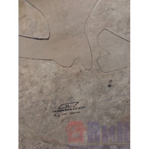 Стекло двери (основное) Volvo FH 12 285650 RH не ориг. (658)-1