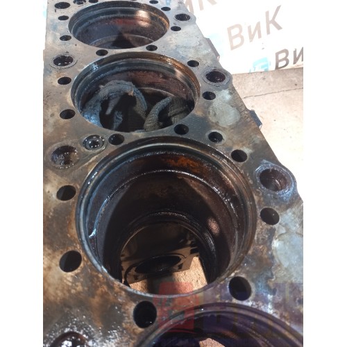 Блок цилиндров двигателя Volvo FH 12 D12A 285650 (320)-4