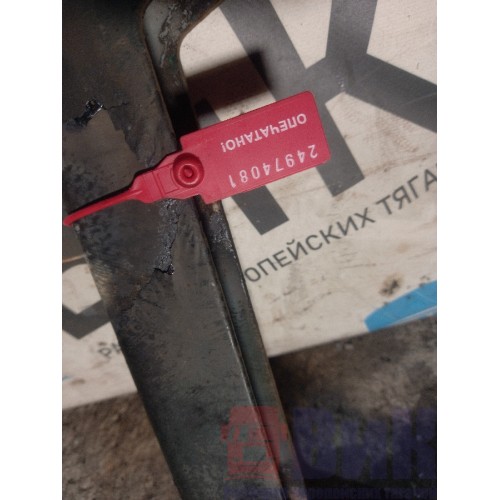 Кронштейн крыла Volvo FH 12 285650 под кабину передний RH (081)-2