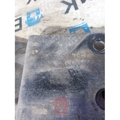 Кронштейн тяги интеркулера Scania P340 126432 RH (075)-2