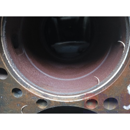 Блок цилиндров двигателя Volvo D12D (443)-3