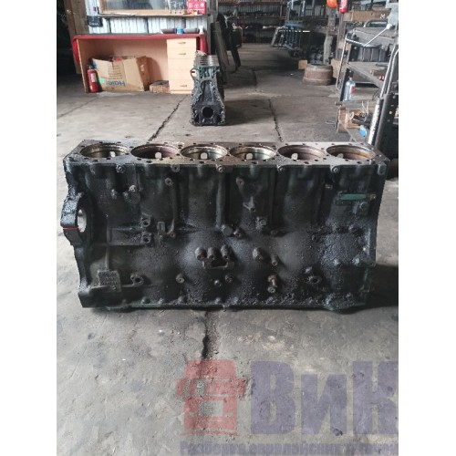 Блок цилиндров двигателя Volvo D12D (443)-27