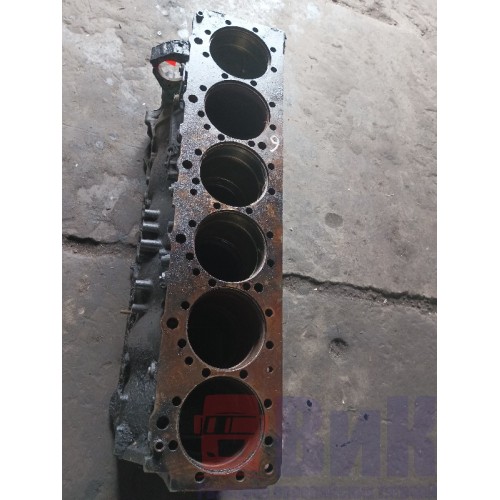 Блок цилиндров двигателя Volvo D12D (443)-25