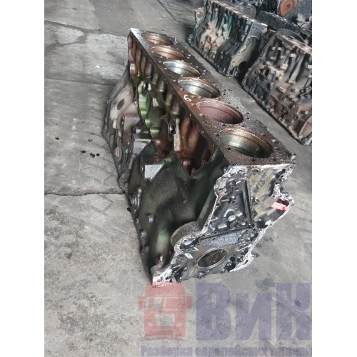 Блок цилиндров двигателя Volvo D12D (443)-26