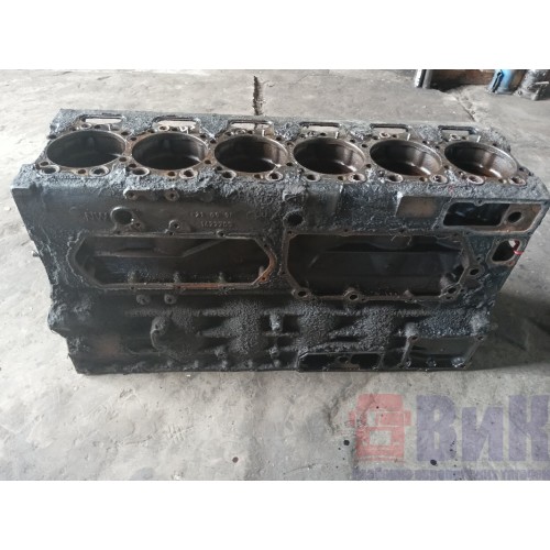 Блок цилиндров двигателя Scania 4 PDE (911)-1