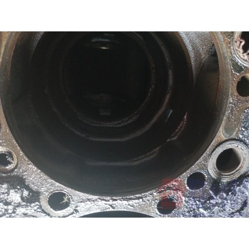 Блок цилиндров двигателя Scania 4 PDE (911)-2