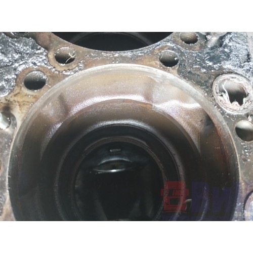 Блок цилиндров двигателя Scania 4 PDE (911)-10