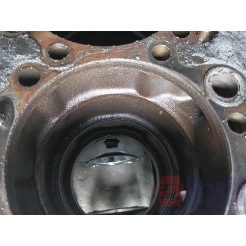 Блок цилиндров двигателя Scania 4 PDE (911)-35