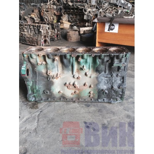 Блок цилиндров двигателя Volvo D12D (433)-14