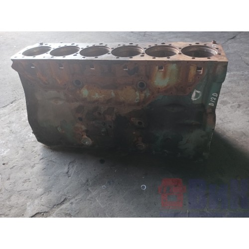 Блок цилиндров двигателя Volvo D12D (433)-6
