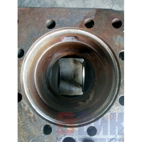 Блок цилиндров двигателя Volvo D12D (433)-36