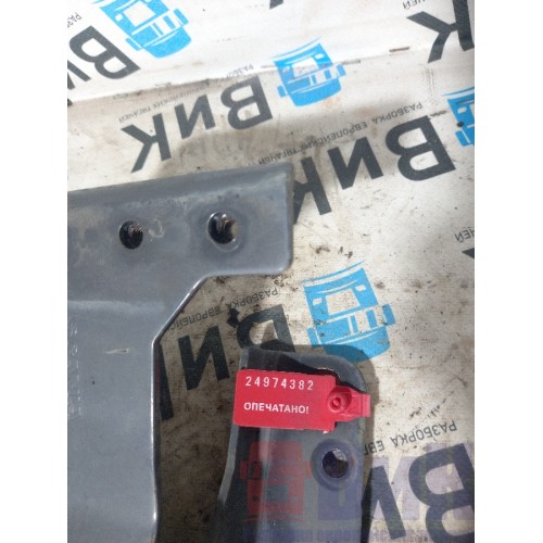 Петля подножки обслуживания Scania P340 126432 RH (382)-2