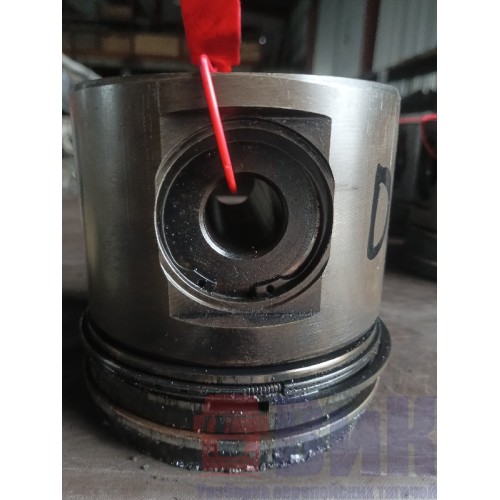 Поршень Volvo D12A (352)-2