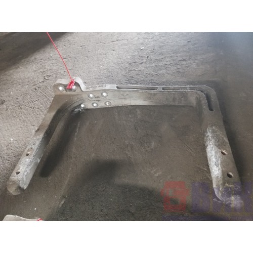 Кронштейн глушителя Volvo/Renault алюминиевый (734)-3