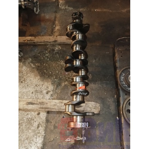 Коленчатый вал (коленвал) Volvo D12D (со ступицей) под полировку (337)