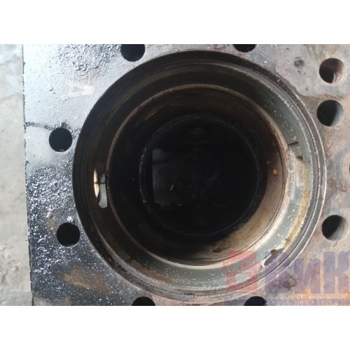 Блок цилиндров двигателя Volvo D13A (345)-7