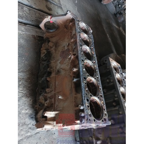 Блок цилиндров двигателя Iveco Cursor 10 Е3 (183)-2