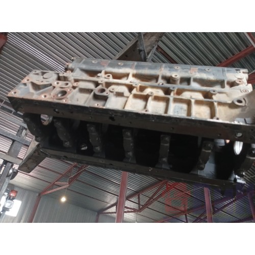 Блок цилиндров двигателя Renault DXI-7 (101)