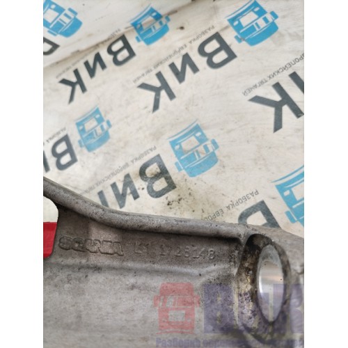 Кронштейн торсиона кабины Scania R340 402962 LH (886)-2