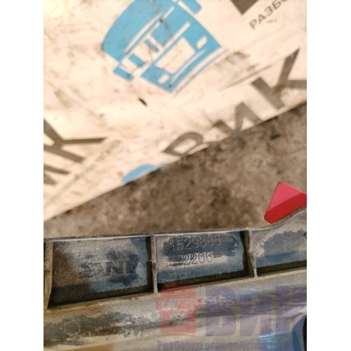 Экранная защита подножки Scania R340 402962 RH (904)-1