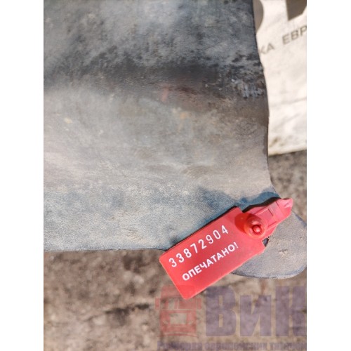 Экранная защита подножки Scania R340 402962 RH (904)-3