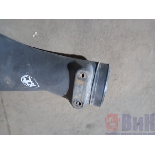 Патрубок воздушного фильтра Iveco stralis (942)-2