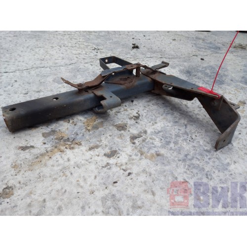 Кронштейн переднего крыла DAF 105 передний LH (975)-2