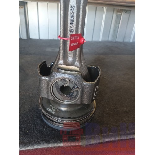 Шатун Renault DXI 11 в сборе с поршнем (010)-5