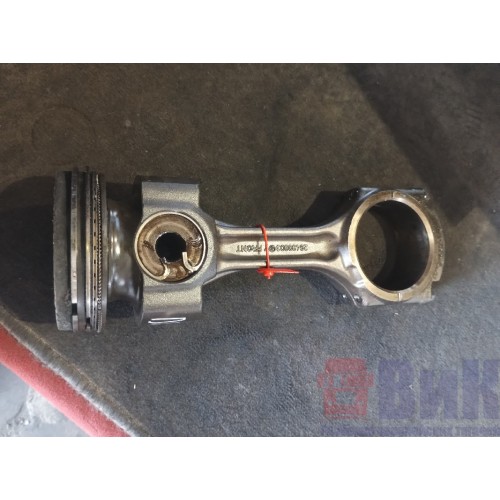 Шатун Renault DXI 11 в сборе с поршнем (011)