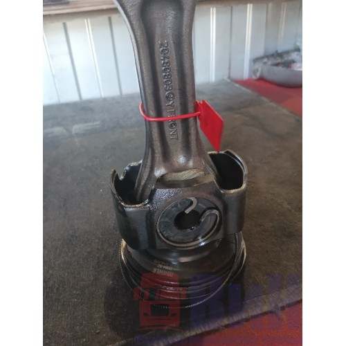 Шатун Renault DXI 11 в сборе с поршнем (014)-3