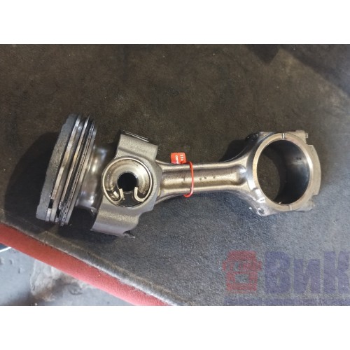 Шатун Renault DXI 11 в сборе с поршнем (013)-2