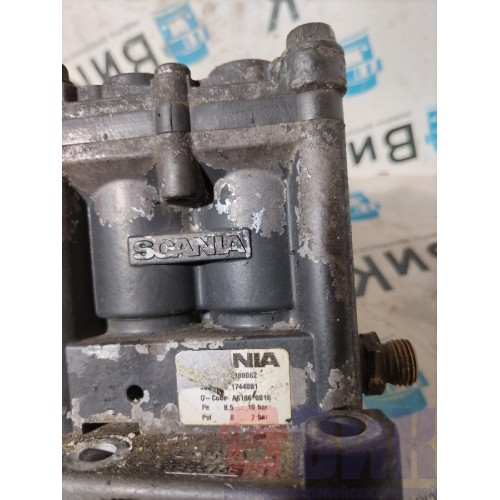 Блок клапанов EGR (ЕГР) Scania R340 HPI 402962 (755)-3