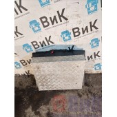 Крышка ящика АКБ MAN TGS 155964 в сборе с трапиком (деф.) (525)