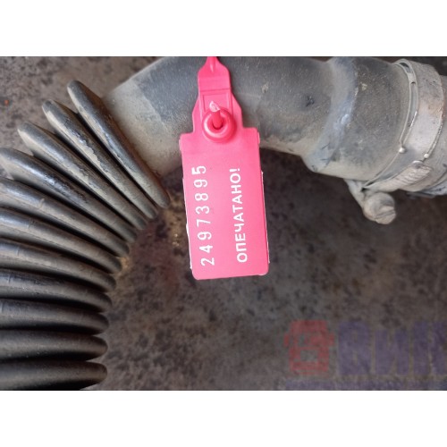 Маслозаливная горловина Renault (895)-4