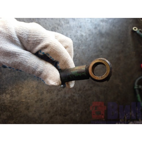 Трубка топливная Volvo пластиковая (883)  -3