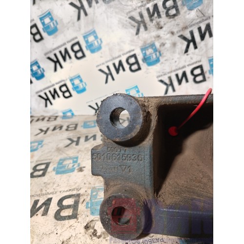 Кронштейн двигателя Renault Midlum DXI 7 передний RH (377)-2