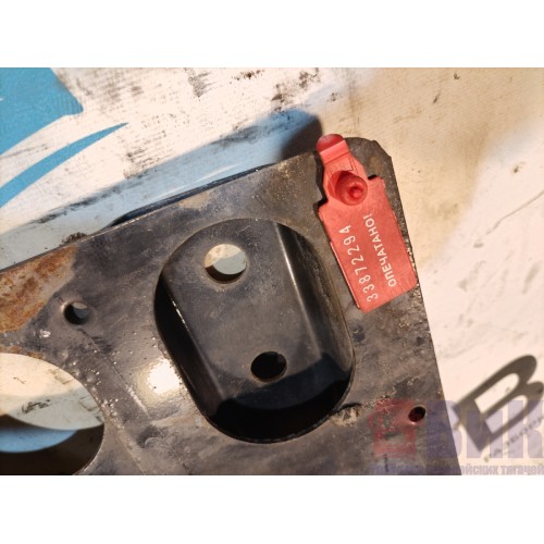 Кронштейн крыла переднего MAN TGS 18.440 040584 (294)-1