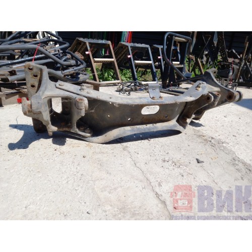 Траверса Volvo FH под двигатель в сборе (820)-4