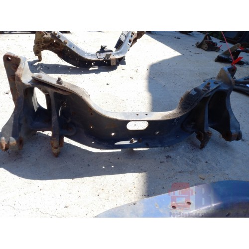 Траверса Volvo FH под двигатель (808)-1