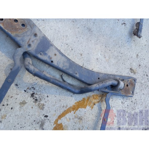 Кронштейн корпуса воздушного фильтра Volvo FH (803)-2