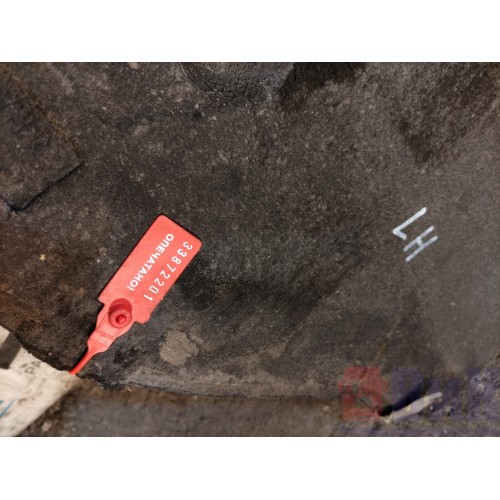 Пыльник двигателя MAN TGS 18.440 040584 (на кабине) LH (201)-1