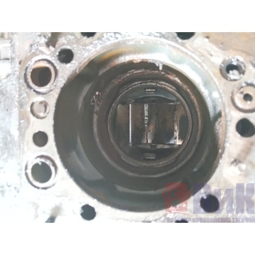 Блок цилиндров двигателя Scania-4 PDE 420 (184)-2