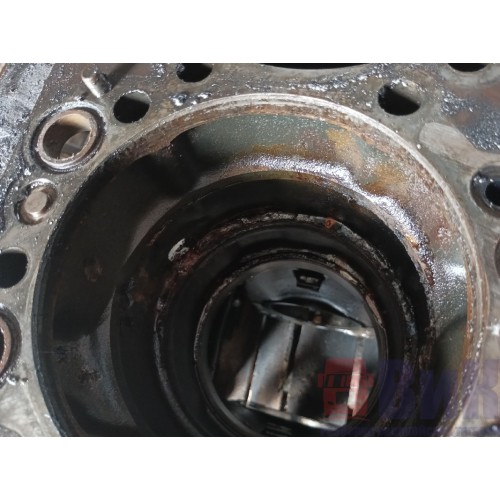 Блок цилиндров двигателя Scania-4 PDE 420 (184)-6