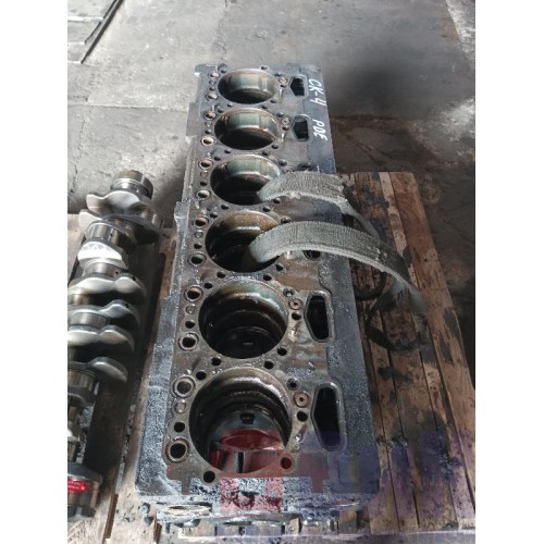 Блок цилиндров двигателя Scania-4 PDE 420 (184)-17